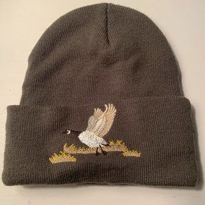 Winter hat / toque with Goose